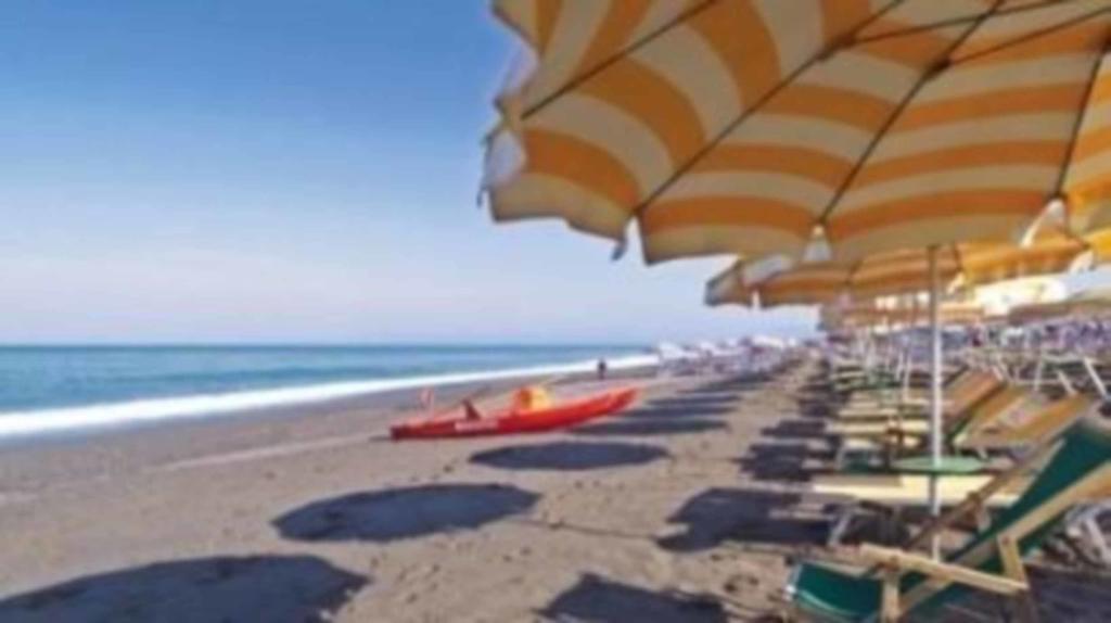 Hr Vapore Gatteo Mare Gatteo a Mare Buitenkant foto