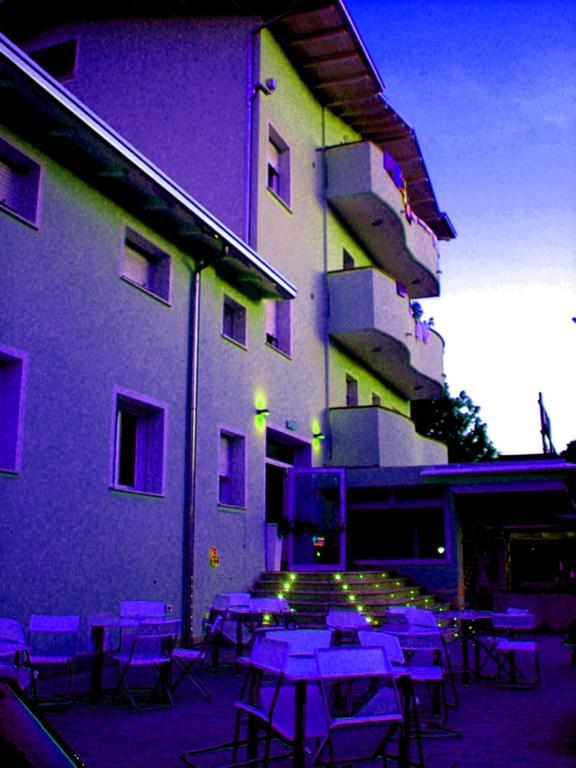 Hr Vapore Gatteo Mare Gatteo a Mare Buitenkant foto